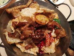 麻辣干锅牛蛙-避风塘(宝山万达店)