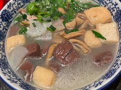 小潘特色鸭血粉丝汤-小潘记鸭血粉丝汤
