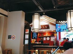 -川流不息·地道川菜·小龙虾(新松江路店)