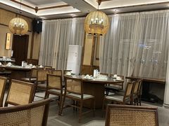 -湘力力小院·鱼汤泡饭(枫林路店)