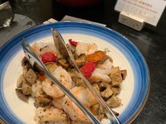 黑松露菌菇大虾色拉-杭州西子湖四季酒店-WL BISTRO西湖餐厅(灵隐路店)