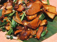 包烧野生牛肝菌-云海肴·汽锅鸡·云南菜(天山百盛优客店)