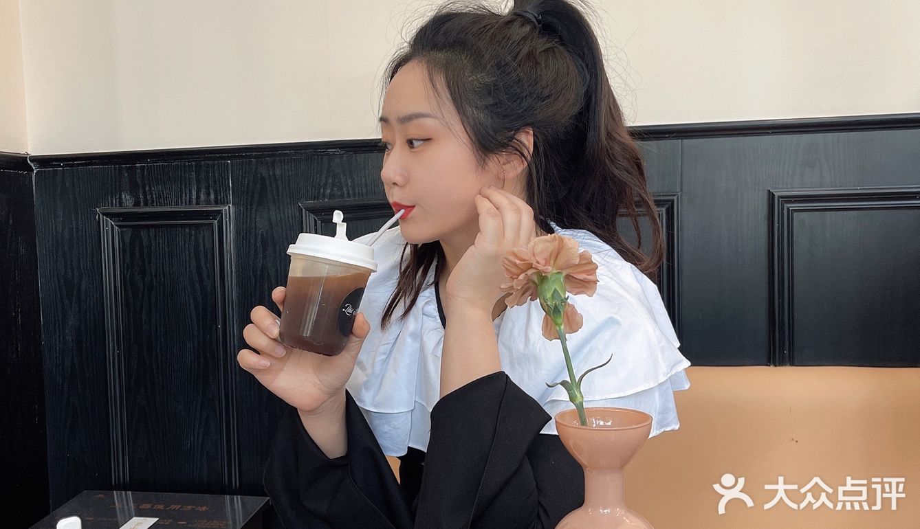 成都这一家法式咖啡厅可以冲！🌿太好拍啦！☕️