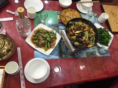 -乡土特色.冷锅鱼.牦牛肉汤锅