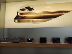 -Apple零售店(华贸购物中心店)