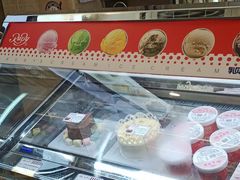 -红宝石·鲜奶小方·海派西点房(丰庄店)