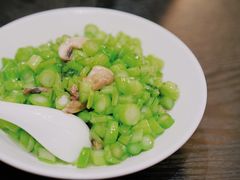 白灼广东菜心-柒园·三十年创意杭帮菜(龙湖滨江天街店)