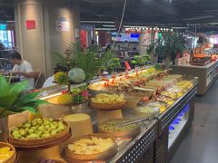 -四囍码头海鲜烧烤自助火锅(外滩南京东路悦荟广场店)