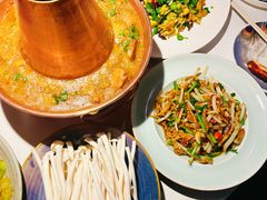 -雀舞云南菜(天津天河城购物中心店)