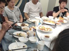 -巴特餐饮6加1音乐餐吧·新疆菜