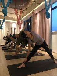 -静待花开瑜伽尊巴会馆