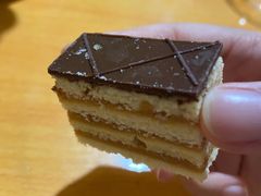 -上海哈尔滨食品厂(浦商百货昌里店)