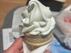 -麦当劳(玉桥中路店)