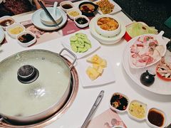 -洪氏嗨捞·猪肚鸡火锅(阳光天地店)