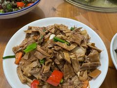 -芦茨金富饭庄·25年老字号·专做稻草鸡