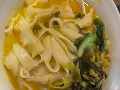 -顺溜·手工刀削面·黑金店(铜锣湾店)