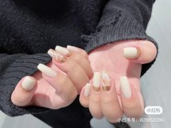 -Pink You美甲洗眉纹绣定制中心