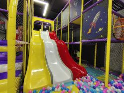 -蹦贝运动中心·蹦床·攀岩·闯关(龙岗店)