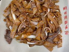 干炒牛肉河粉-百家鸡味馆(清泰店)