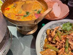 -大头虾越式风味餐厅(光明广场店)