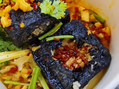 -黑色经典臭豆腐·湖南特产(步行街店)