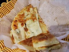 葱油饼-胖哥俩肉蟹煲(济南世茂国际广场店)