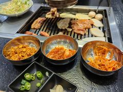 -臻牛烤肉