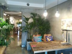 -HIGH FIVE哈福手工汉堡(桂林路店)