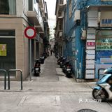 无比安静。可能大家都在赌场也说不定