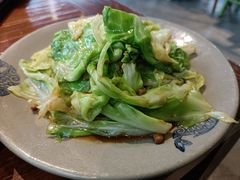 炝炒手撕包菜-峨嵋小镇·川菜(勒泰中心店)