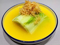 瑶柱鸡汁娃娃菜-屋里厢上海菜馆