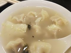 虾肉小馄饨-王家沙点心店(南京西路总店)
