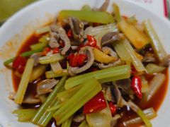 -独一佳老胡湘菜馆(矿山路店)