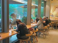 用餐区-星巴克(珠海仁恒滨海中心店)