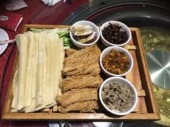 -盐汪子杂鱼馆(大港店)