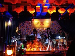 -夜火烤摊·东北烧烤酒场·老杨小黄鱼