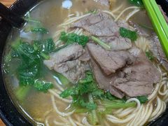 -志权牛肉面(灵山路店)