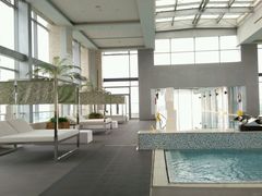 -上海浦东康桥绿地假日酒店