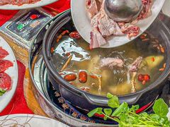 -花苑美食横琴生蚝火锅(拱北粤华路店)