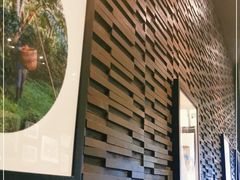 -星巴克臻选(南京金茂览秀城店)