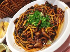 -侬佳蒸菜馆(听潮店)