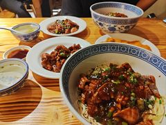 -沪西老弄堂面馆(定西路店)