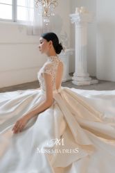 -MISS MIA 婚纱品牌馆