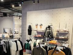 -adidas(滔搏朝阳大悦城店)