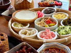 -包整·丝娃娃(甲秀楼景观店)
