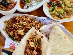 -百味地锅鸡(二店·财校分店)