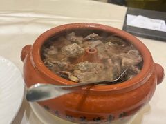 汽锅牛展-沙龙酒家
