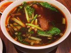 半肉半筋牛肉汤-鼎泰丰(复兴店)