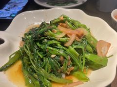 -大头虾越式风味餐厅(光明广场店)