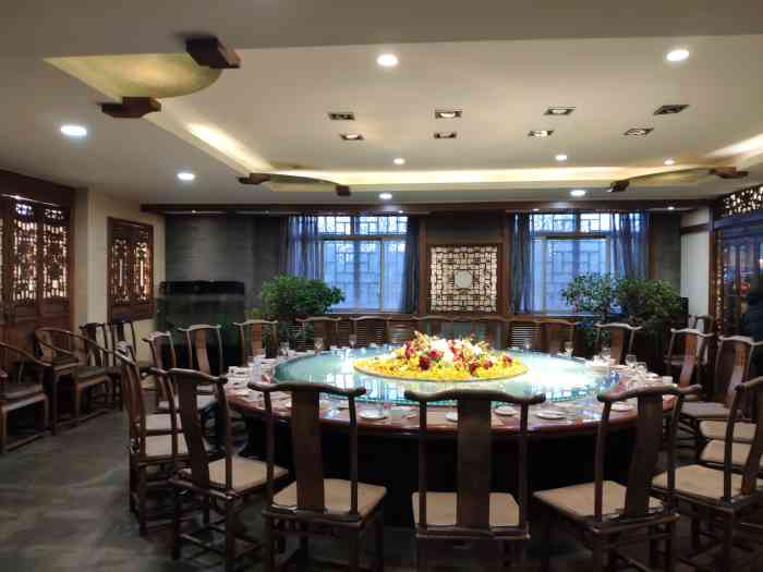 保定会馆(裕华店)-"冀菜口味,蒜蓉粉丝娃娃菜好吃."-大众点评移动版